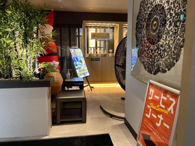 ロータス 渋谷(渋谷区/ラブホテル)の写真『フロントから玄関の状況』by INA69