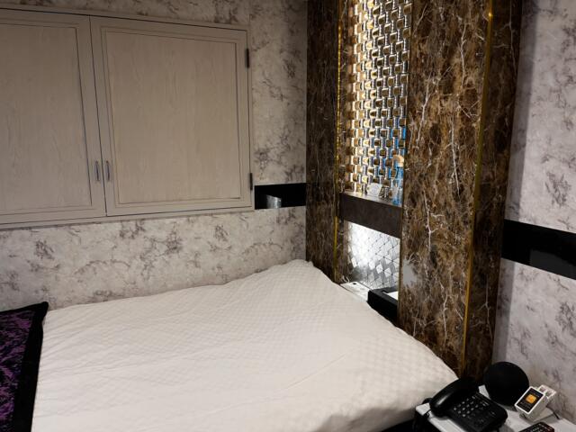 Hotel Queen(クィーン)(豊島区/ラブホテル)の写真『301号室ベッド』by ayase