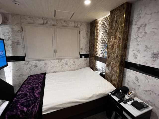 Hotel Queen(クィーン)(豊島区/ラブホテル)の写真『301号室ベッド』by ayase