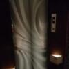 HOTEL ZEROⅡ YOKOHAMA(横浜市神奈川区/ラブホテル)の写真『ｴﾚﾍﾞｰﾀｰです。501号室があるのに4階までしか行きません。(23,12)』by キジ