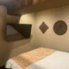 Hotel BaliBali(ホテルバリバリ)伊勢佐木(横浜市中区/ラブホテル)の写真『404号室(右手前から奥)』by こねほ