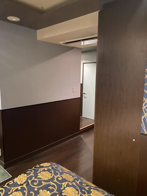 HOTEL ZEBRA（ゼブラ)(豊島区/ラブホテル)の写真『301号室(左奥から手前)』by こねほ