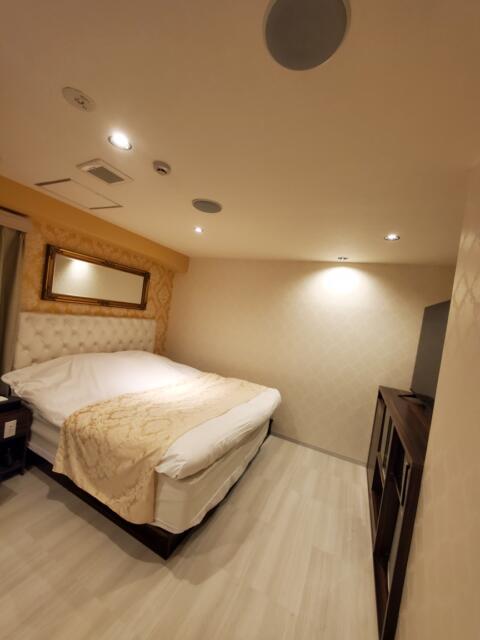 HOTEL GRANDE(川口市/ラブホテル)の写真『203号室　ベッド』by suisui