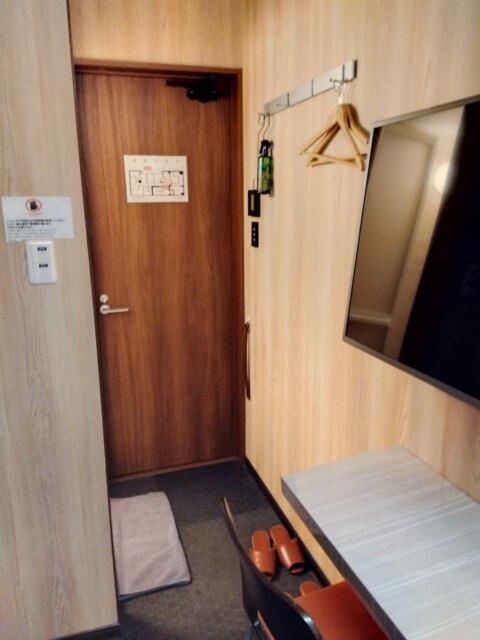 ホテルシャリル吉祥寺(武蔵野市/ラブホテル)の写真『303号室（入口横にシャワー）』by ＪＷ
