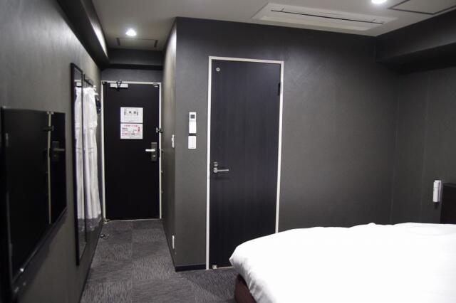 Hotel PARMAN(千葉市中央区/ラブホテル)の写真『406号室　奥からの景色』by マーケンワン