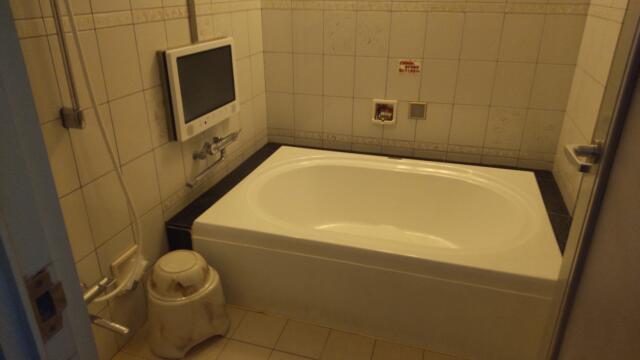 Hotel Papillon（パピヨン)(行田市/ラブホテル)の写真『２０３号室　お風呂』by 八つの大罪