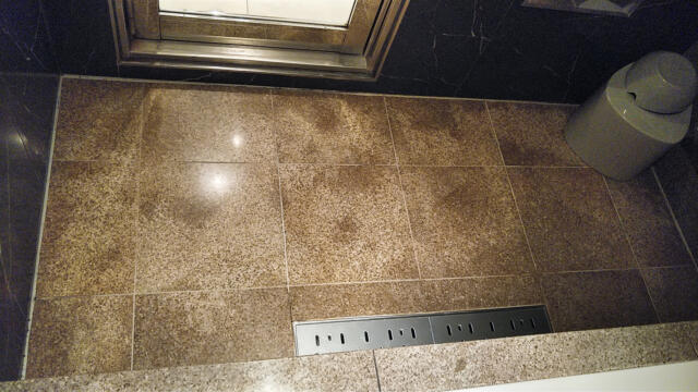 HOTEL GRANSKY（グランスカイ）(墨田区/ラブホテル)の写真『801号室 バスルーム洗い場（１）』by 午前３時のティッシュタイム