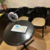 ホテル ソレリアン(神戸市中央区/ラブホテル)の写真『106号室　テーブルと椅子』by 神戸のりんごちゃん
