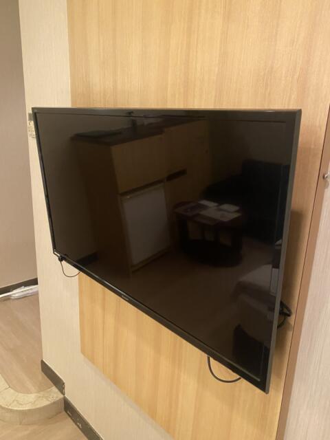 Hotel White City 23(渋谷区/ラブホテル)の写真『301号室(テレビ)』by こねほ