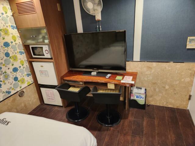ホテル　シュガー(台東区/ラブホテル)の写真『216号室、TV他』by イシバシ