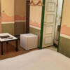 ホテル ルポ(墨田区/ラブホテル)の写真『504号室 ベッド周辺（１）』by 午前３時のティッシュタイム