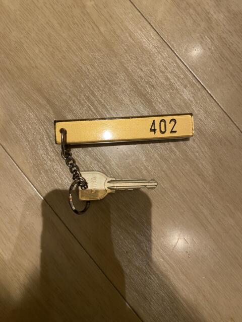 P-DOOR GOLD(台東区/ラブホテル)の写真『402号室(ルームキー)』by こねほ