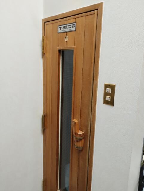 ラモード新宿(新宿区/ラブホテル)の写真『706号室　ドライサウナのドア』by あいりん