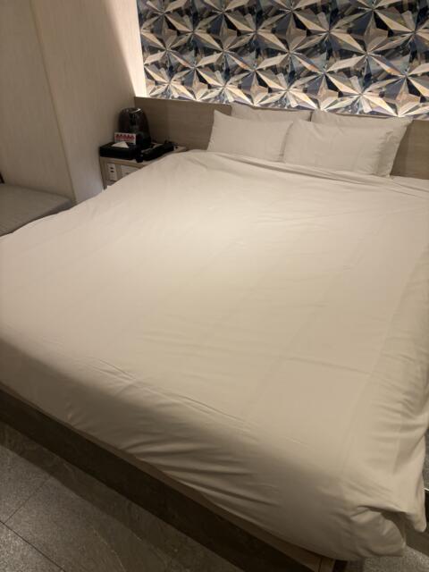 KNOWS HOTEL(ノウズホテル)(沼津市/ラブホテル)の写真『404号室　ベッド』by ニーソ
