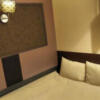 キング(豊島区/ラブホテル)の写真『802号室 ベッド周辺（５）』by 午前３時のティッシュタイム