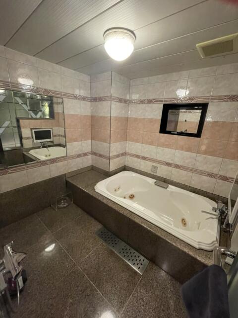 ホテル FORSION(フォーション)(新宿区/ラブホテル)の写真『702号室浴室』by ぴろりん