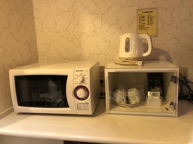 HOTEL アムール(台東区/ラブホテル)の写真『205号室　電子レンジ・サービスのコーヒー有り』by みこすりはん