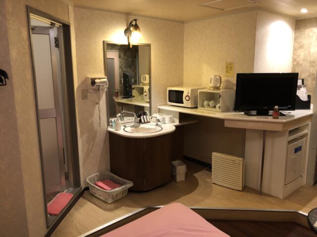HOTEL アムール(台東区/ラブホテル)の写真『205号室　洗面所他』by みこすりはん