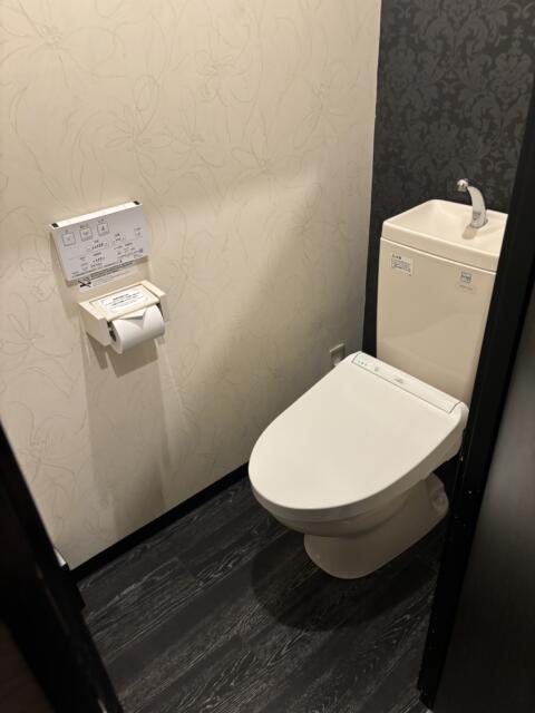 池袋グランドホテル(豊島区/ラブホテル)の写真『405号室　トイレ』by たんげ8008