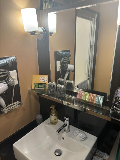 HOTEL ZERO2(渋谷区/ラブホテル)の写真『105号室　洗面台』by たんげ8008