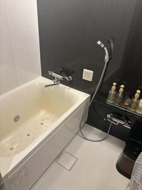 HOTEL ZERO2(渋谷区/ラブホテル)の写真『105号室　浴室』by たんげ8008