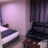 HOTEL PRIUS 5(プリウス5)(仙台市青葉区/ラブホテル)の写真『505号室、ソファー、ベッド』by asian