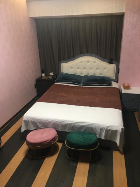 AKARENGA HOUSE（レンタルルーム）(荒川区/ラブホテル)の写真『301号室　ベッド』by ちげ
