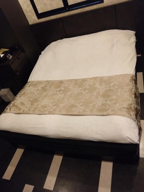 HOTEL K Omiya(さいたま市大宮区/ラブホテル)の写真『307号室　ベッド』by beat takeshi