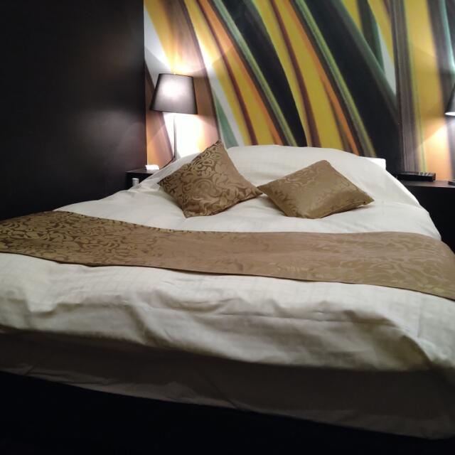 HOTEL St.PAULIA（セントポーリア）本庄(本庄市/ラブホテル)の写真『406号室・ベッド』by どらねこどらどら