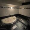 ホテル PASHA(パシャ)(新宿区/ラブホテル)の写真『502号室　浴室　マットがあります』by ぴろりん