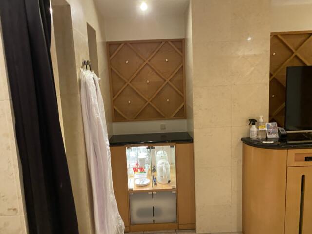 HOTEL STELLATE(ステラート)(新宿区/ラブホテル)の写真『205号室、部屋の入り口から』by トマトなす