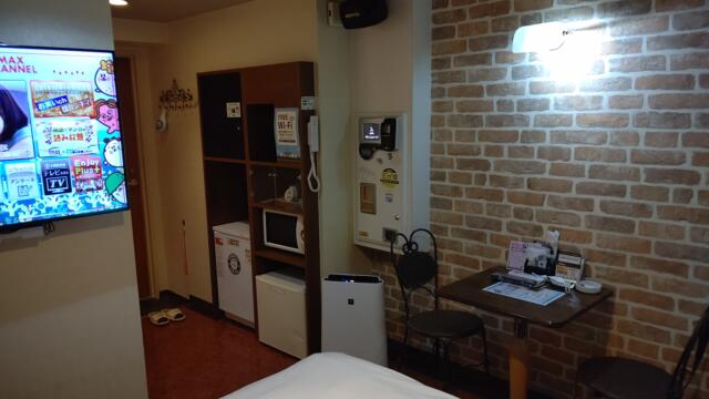 HOTEL GOMAX(ゴマックス)(横浜市中区/ラブホテル)の写真『602号室、お部屋全景②』by Sparkle