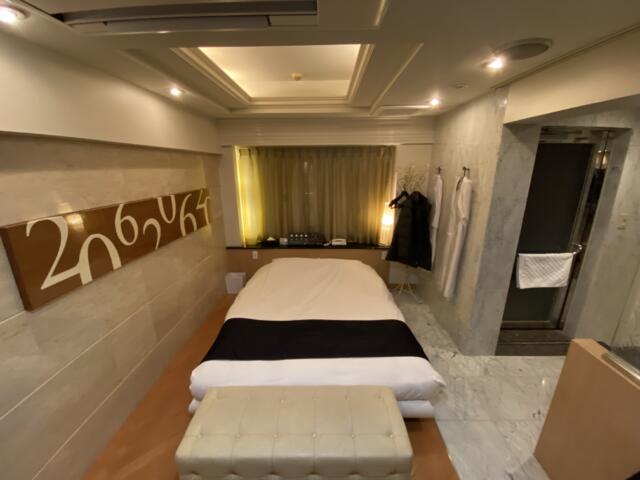 HOTEL STELLATE(ステラート)(新宿区/ラブホテル)の写真『206号室、ベッド　右側はバスルーム』by トマトなす