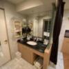 HOTEL STELLATE(ステラート)(新宿区/ラブホテル)の写真『206号室、洗面所　左のドアはトイレ』by トマトなす