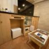 HOTEL STELLATE(ステラート)(新宿区/ラブホテル)の写真『206号室、持ち込み用冷蔵庫と電子レンジとか』by トマトなす