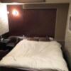 ホテル エル・エ・ルイ・ウーベン 神戸(神戸市中央区/ラブホテル)の写真『３０１号室　ベッド』by くんにお