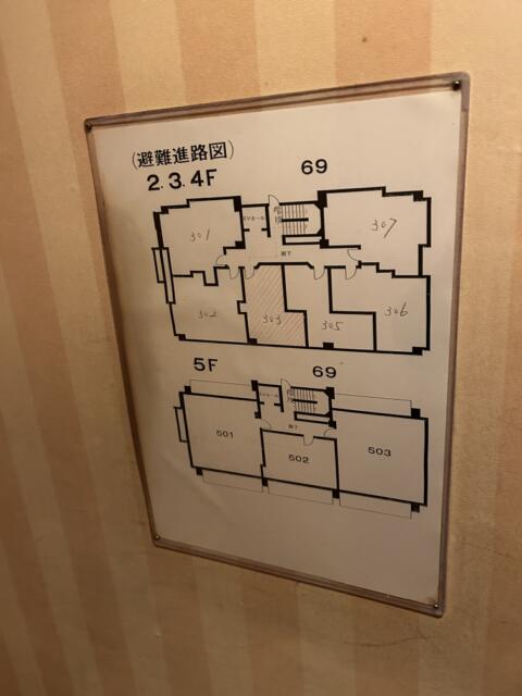 ホテル セリーヌ(大阪市/ラブホテル)の写真『303号室　避難経路図』by 神戸のりんごちゃん