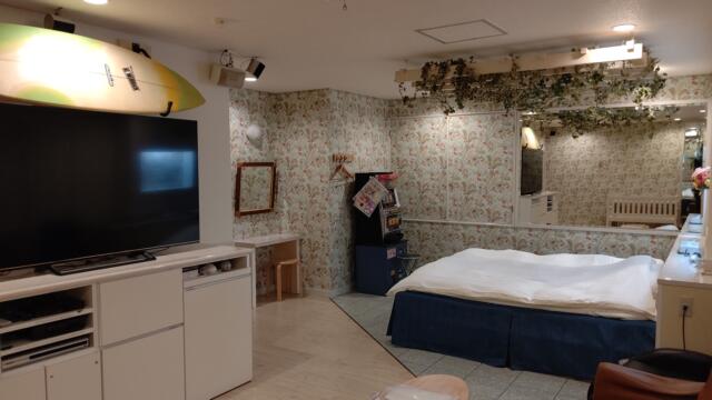 HOTEL Parcs（パルクス）(岡山市/ラブホテル)の写真『505号室、お部屋全景②』by Sparkle