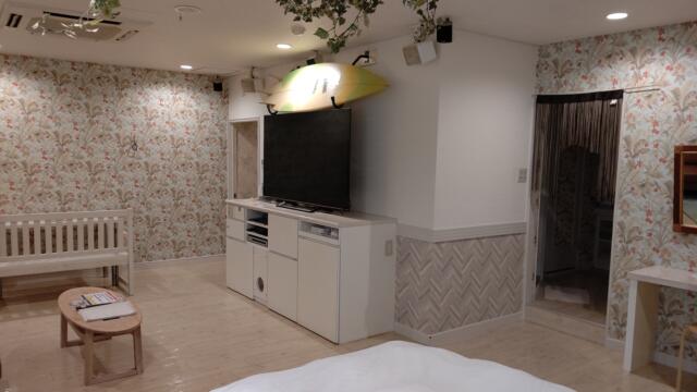 HOTEL Parcs（パルクス）(岡山市/ラブホテル)の写真『505号室、お部屋全景④』by Sparkle