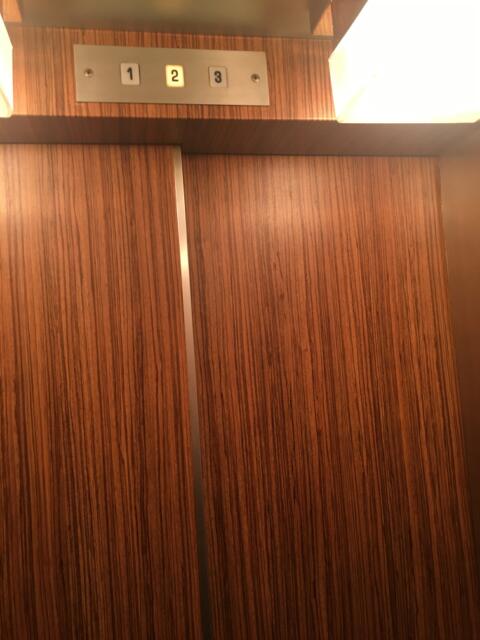 ホテルスペランザ(豊島区/ラブホテル)の写真『エレベーター内2』by ちげ