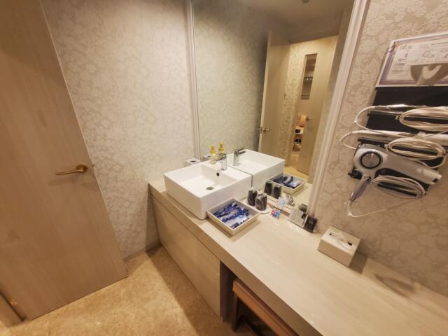 HOTEL GRANDE(川口市/ラブホテル)の写真『508号室　洗面所』by suisui