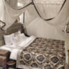 HOTEL Balibali ANNEX（バリバリアネックス）(品川区/ラブホテル)の写真『601号室 ベッド周辺（４）』by 午前３時のティッシュタイム