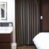 HOTEL BaliBali 松戸(松戸市/ラブホテル)の写真『401号室　掃き出し窓のカーテン』by マーケンワン