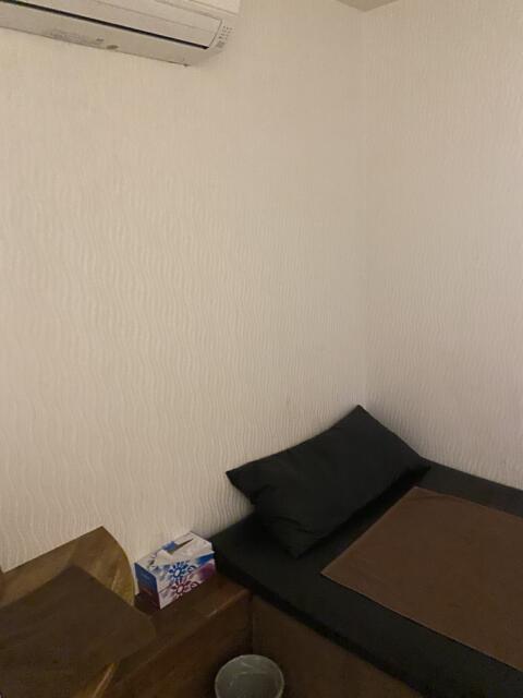 レンタルルーム ROOMS(新宿区/ラブホテル)の写真『20号室(右手前から奥)』by こねほ