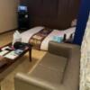 ホテル ラピス(名古屋市東区/ラブホテル)の写真『303号室 ベッド、ソファ』by 飴☆ミ