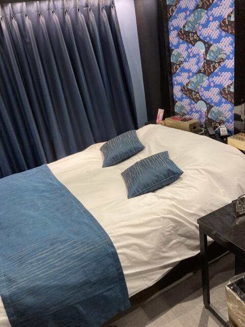 HOTEL ZHIPAGO (ジパゴ)(品川区/ラブホテル)の写真『302号室ベッド』by yamasada5