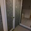 ホテル ルナ(郡山市/ラブホテル)の写真『210号室　シャワールームとおトイレの扉』by ドレ狐