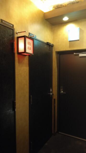 ホテル万華【BAN-KA】(大田区/ラブホテル)の写真『401号室 入口』by _Yama