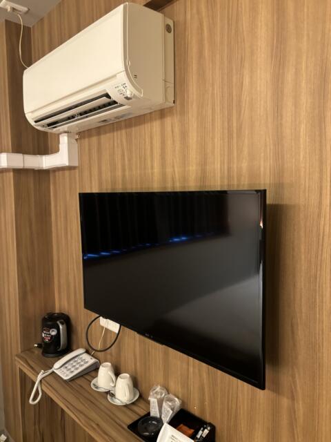 ホテル大山(新宿区/ラブホテル)の写真『306号室　エアコン&amp;TV』by たんげ8008