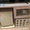 ホテル うさぎのみみ(神戸市中央区/ラブホテル)の写真『401号室 冷蔵庫と自販機など』by きんてつ